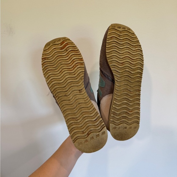 New Balance Brown and Blue Sneakers - Picture 3 of 5